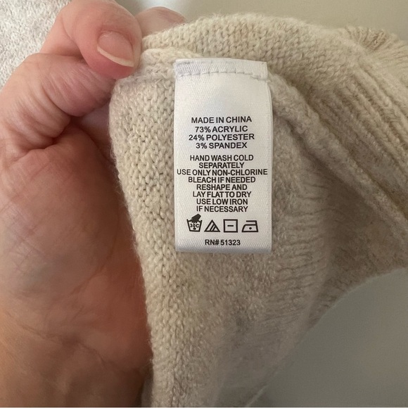 NWOT CeCe Cream and Pink Crew Neck Sweater with Vintage Heart Design - Picture 10 of 14